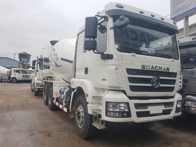 Xe trộn bê tông Shacman 12 khối
